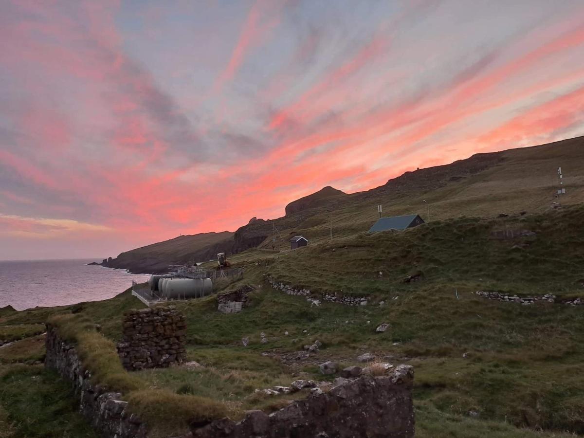 The Old House Close To The Ferry To Mykines Sørvágur Buitenkant foto